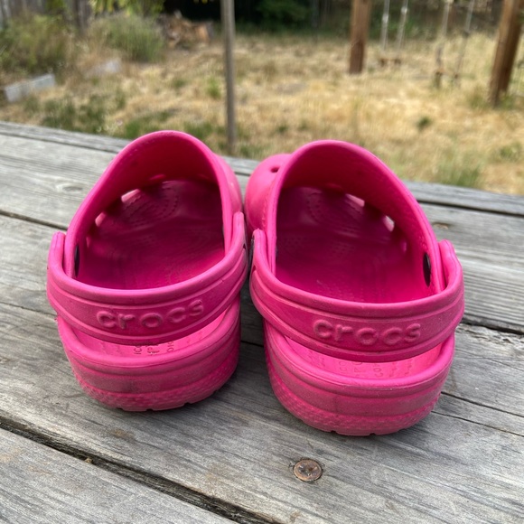 Excellent used condition CROCS. - Picture 3 of 4